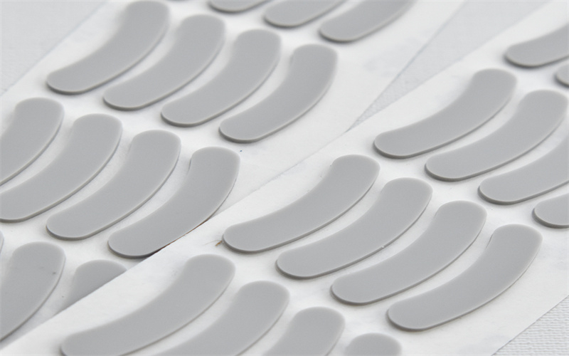 灰色半圓形硅膠防滑墊 自粘防滑腳墊 高粘背膠硅膠墊片